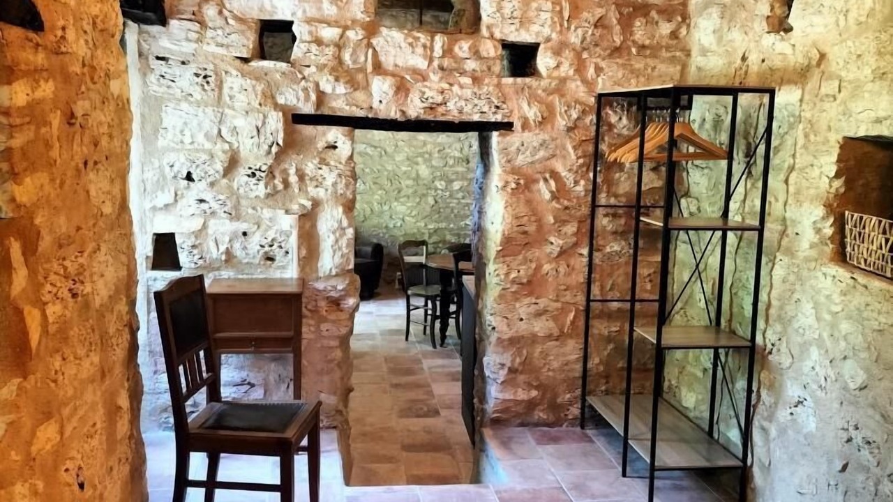 Photo of Bedroom in Albas