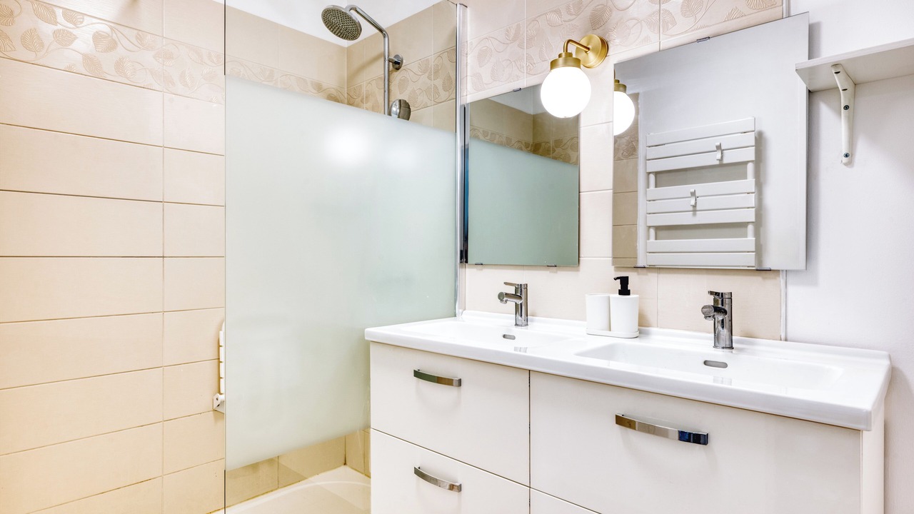 Photo of Bathroom in Centre Ville Rive Gauche