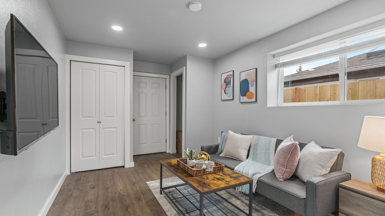 Photo of Livingroom in Olympic Hills