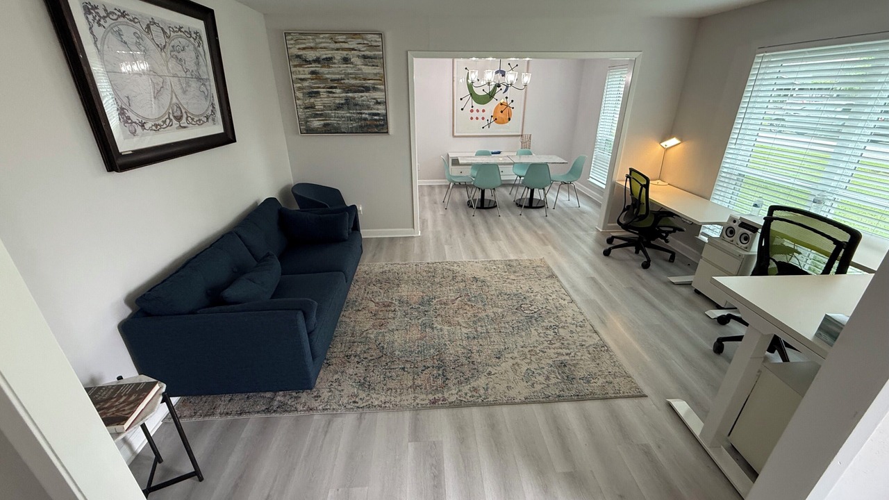 Photo of Livingroom in Woodlake - Briar Meadow