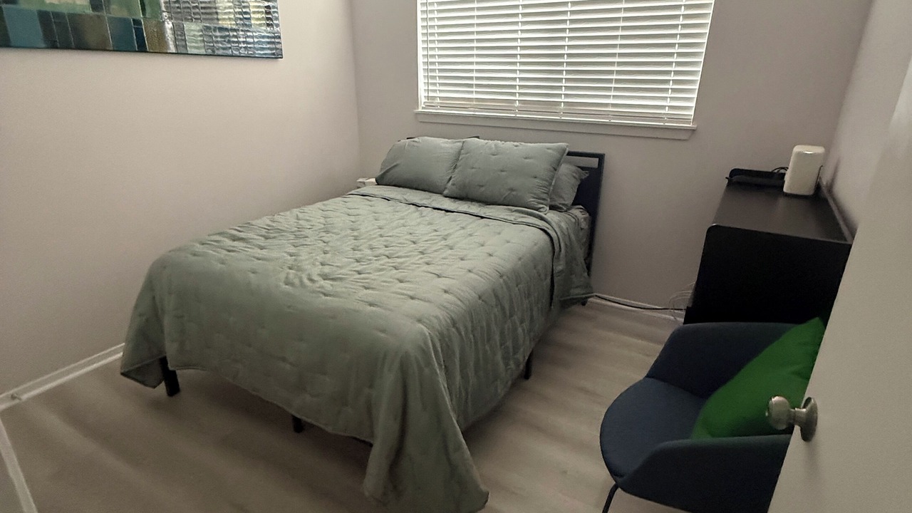 Photo of Bedroom in Woodlake - Briar Meadow
