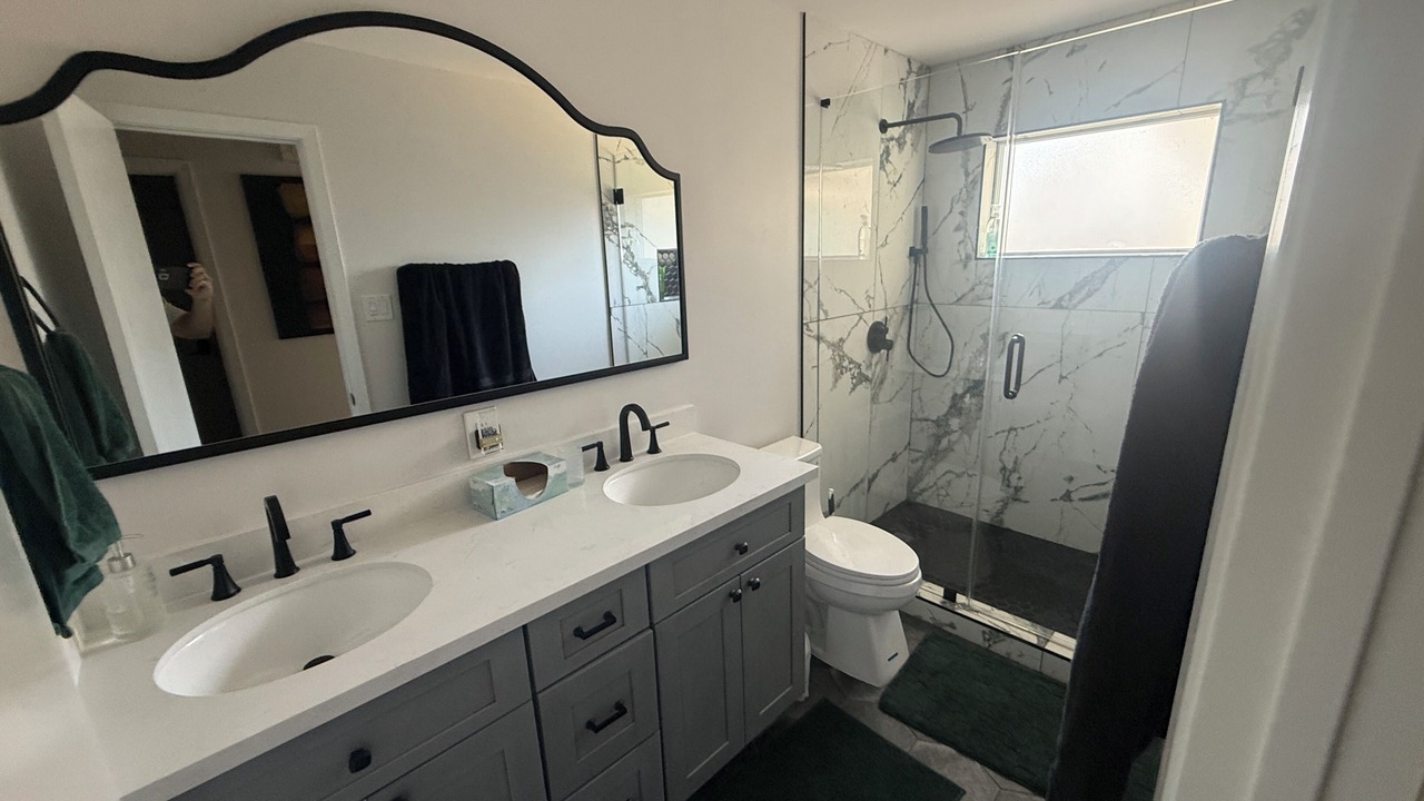 Photo of Bathroom in Woodlake - Briar Meadow