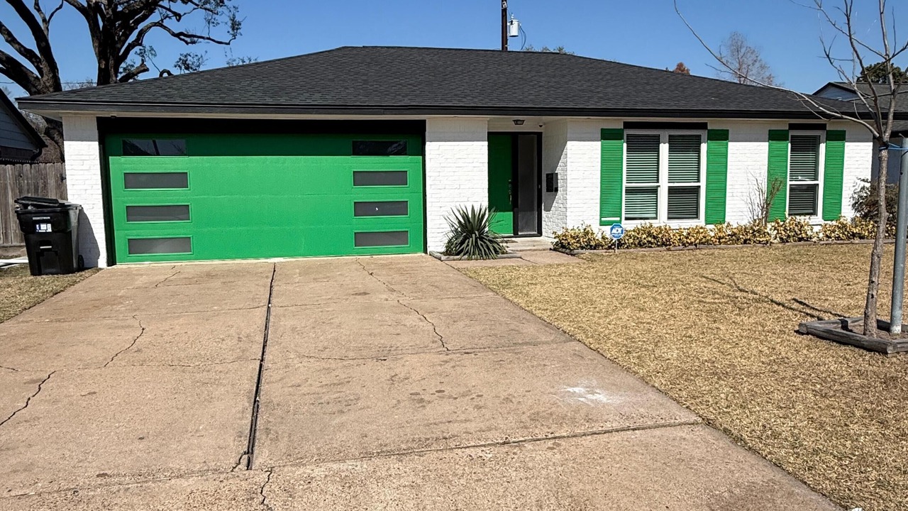 Photo of Outdoor in Woodlake - Briar Meadow