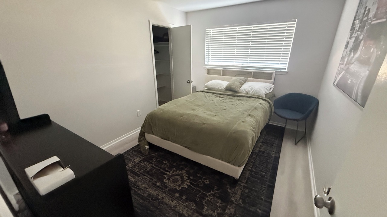 Photo of Bedroom in Woodlake - Briar Meadow