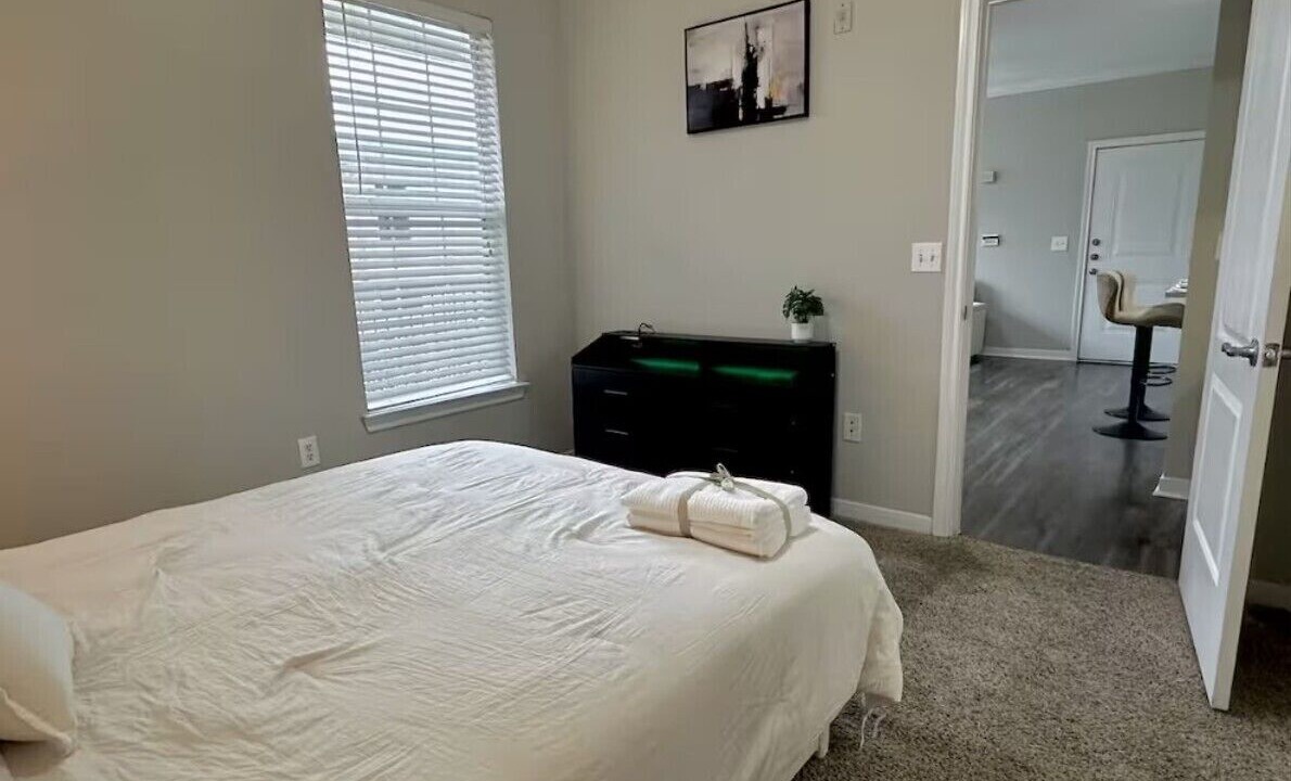 Photo of Bedroom in Alden Bridge