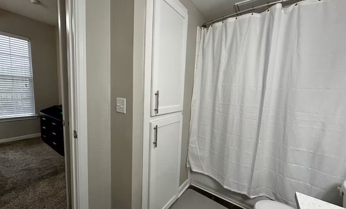 Photo of Bathroom in Alden Bridge
