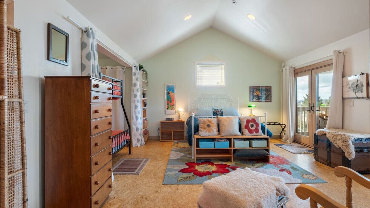 Photo of Bedroom in Genesee