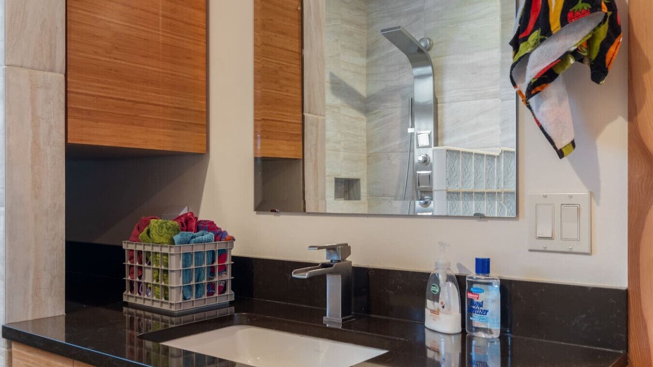 Photo of Bathroom in Genesee