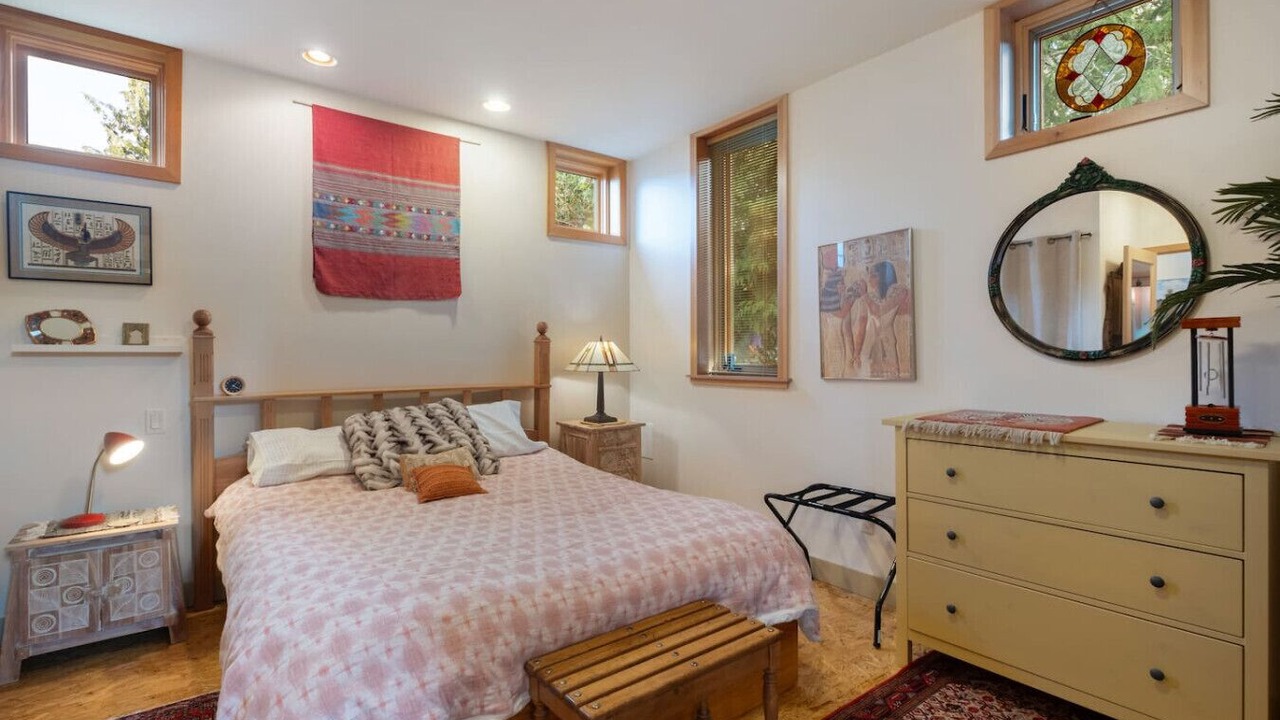 Photo of Bedroom in Genesee