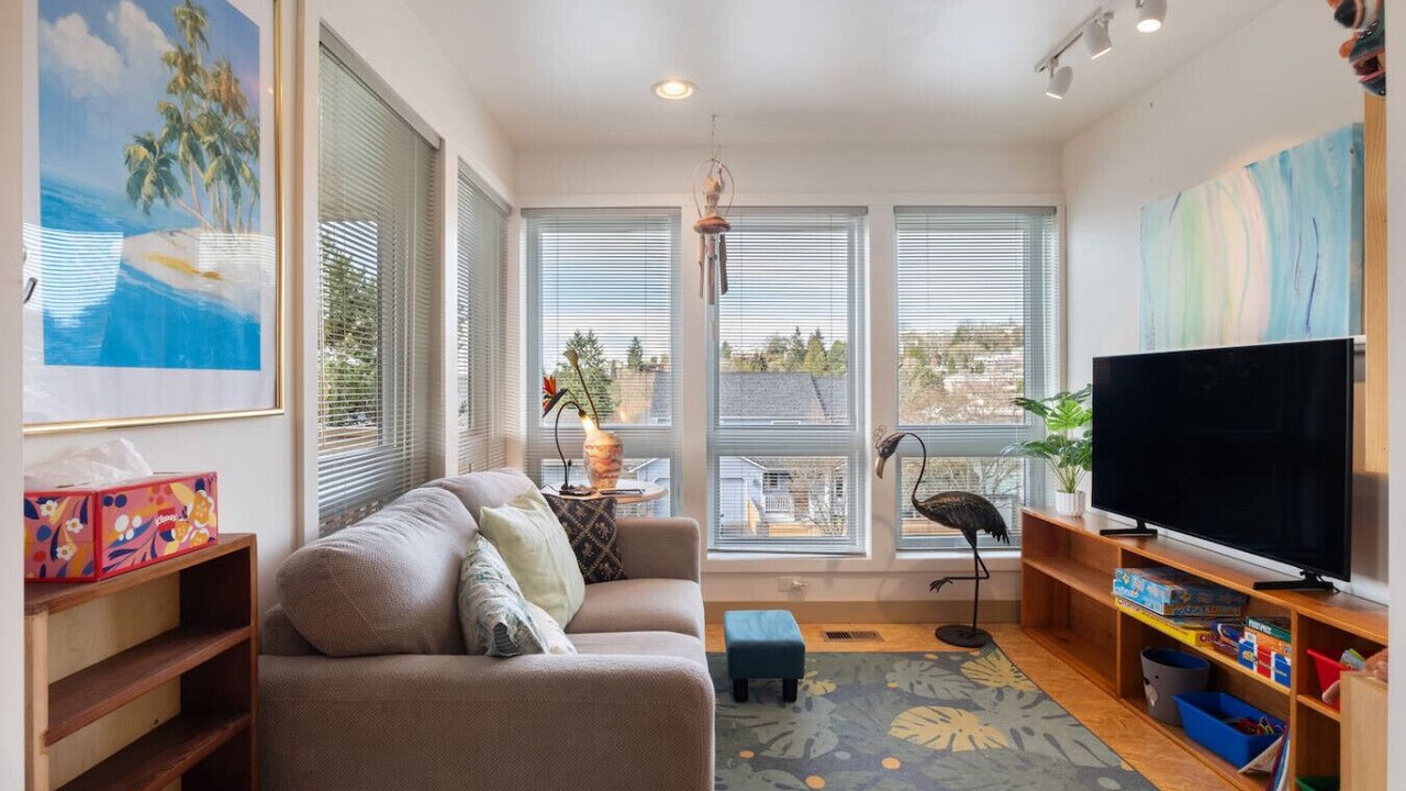 Photo of Livingroom in Genesee