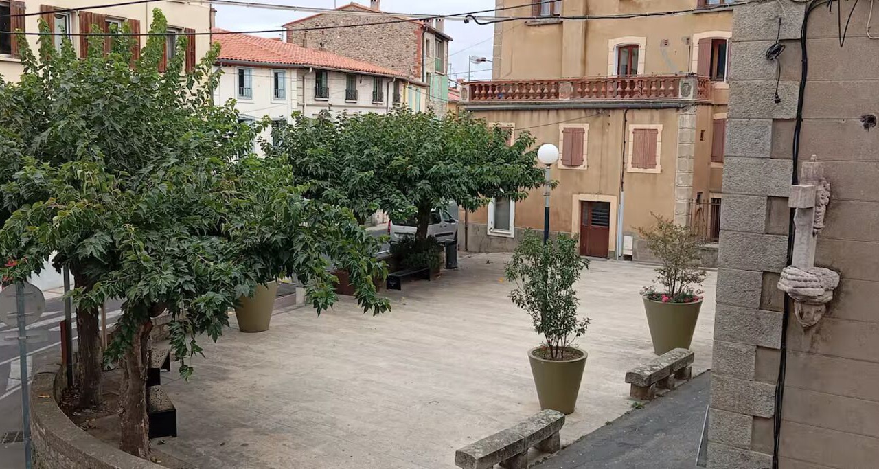 Photo of Outdoor in Vinca