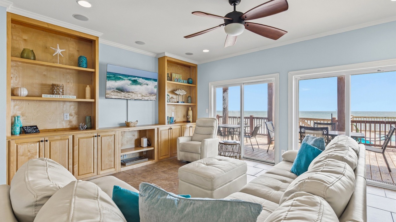 Photo of Livingroom in Dauphin Island