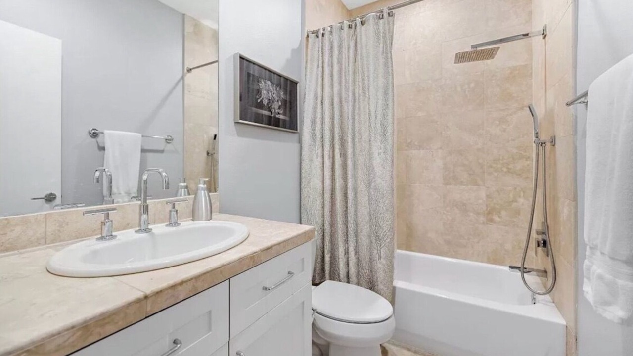 Photo of Bathroom in Uptown