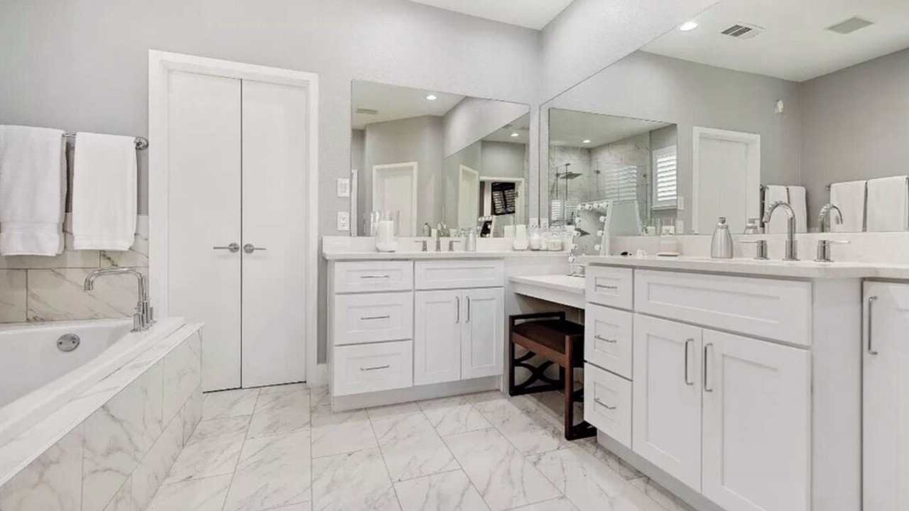 Photo of Bathroom in Uptown