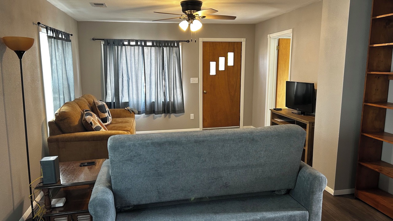 Photo of Livingroom in Encampment