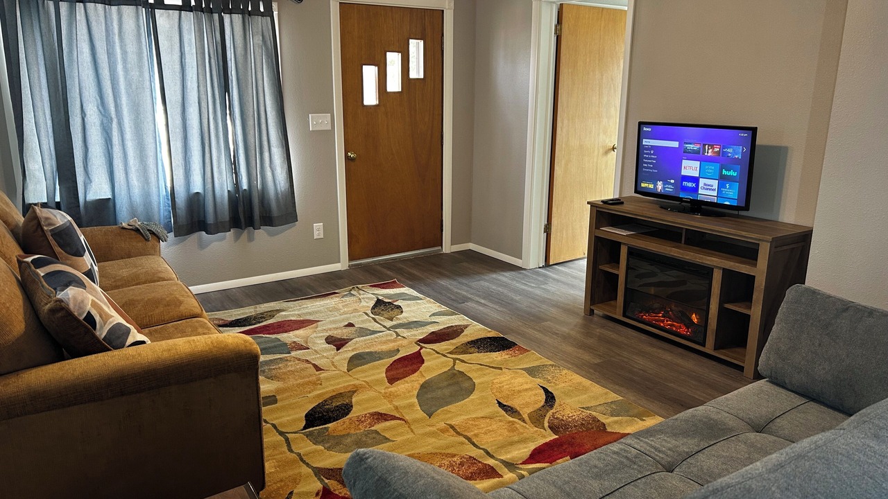 Photo of Livingroom in Encampment