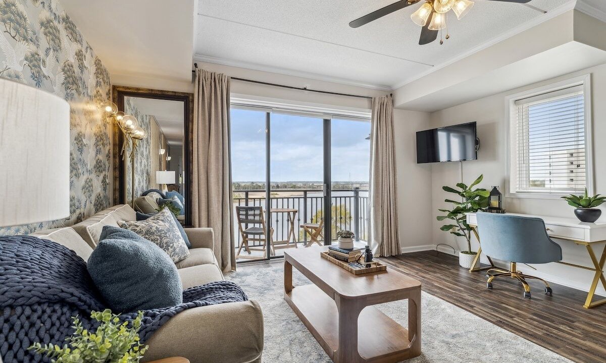 Photo of Livingroom in Riverwalk