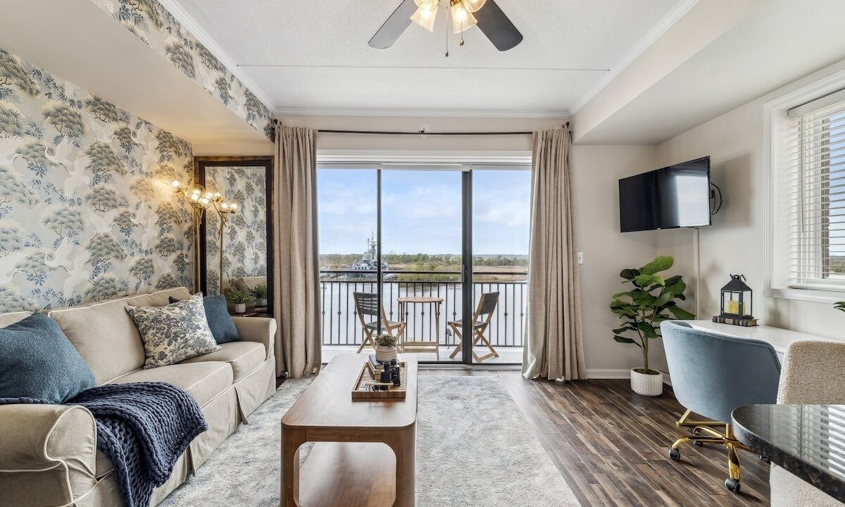 Photo of Livingroom in Riverwalk