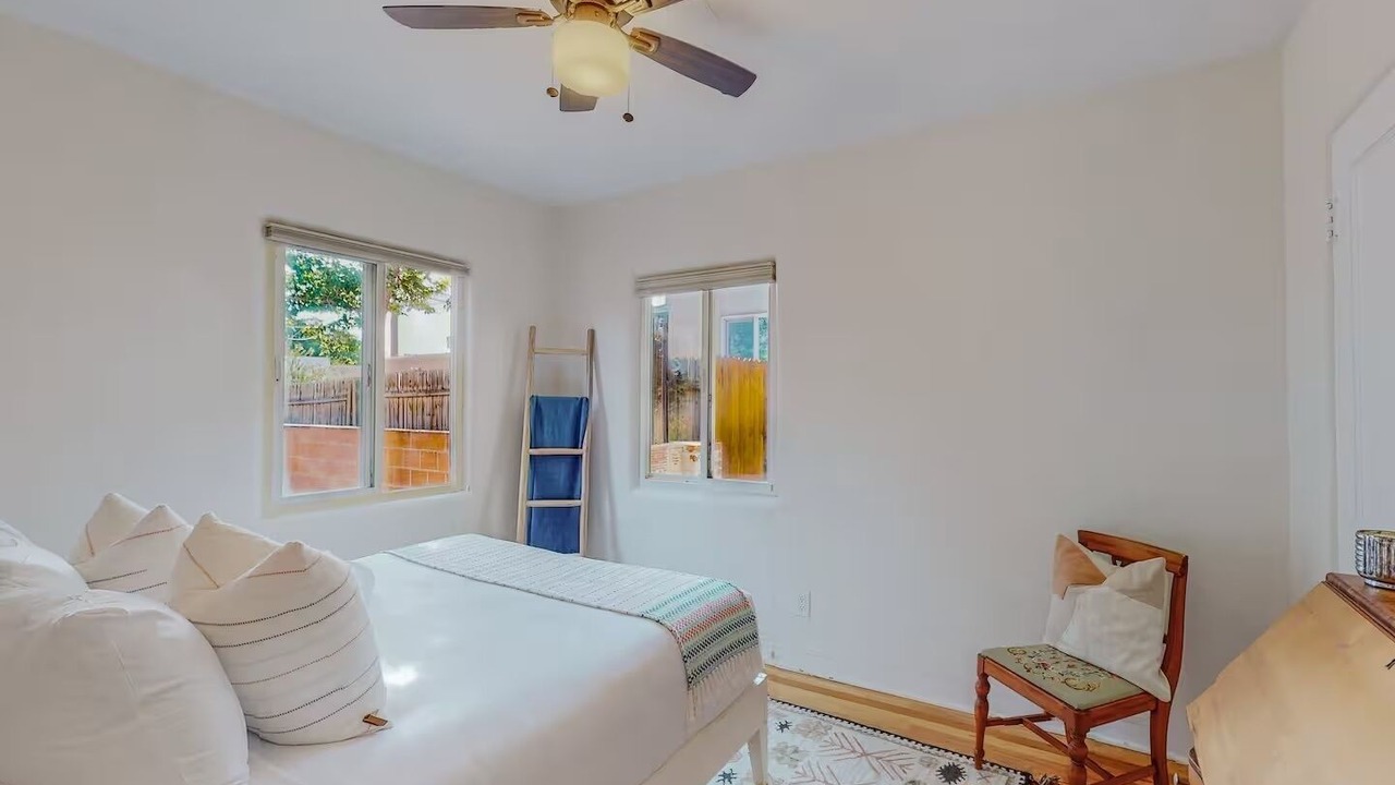 Photo of Bedroom in Highland Business
