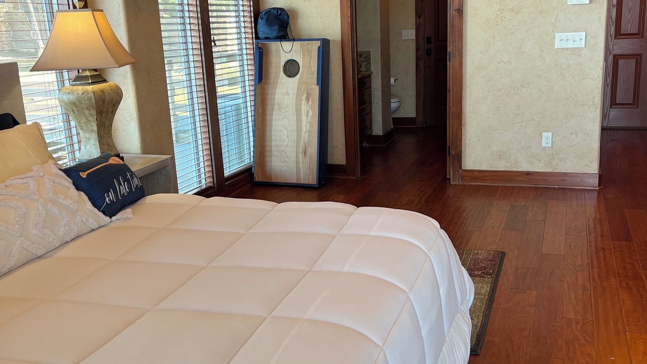 Photo of Bedroom in Benton
