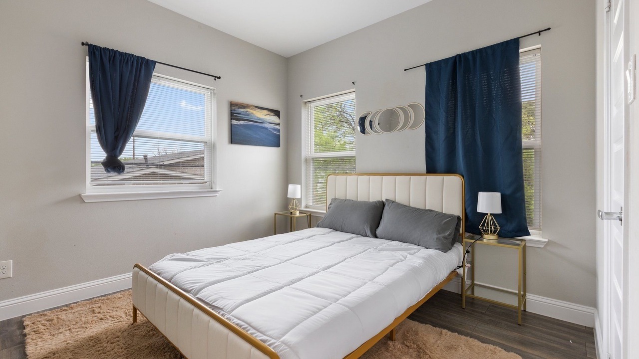 Photo of Bedroom in West Dallas