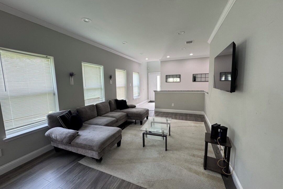 Photo of Livingroom in West Dallas