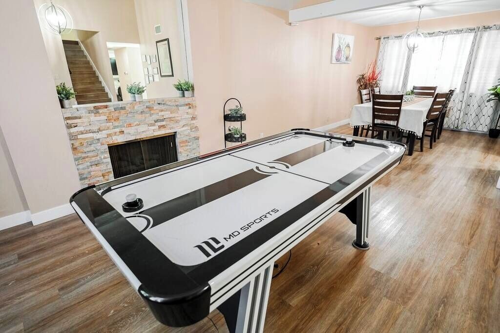 Photo of Livingroom in Green Valley North