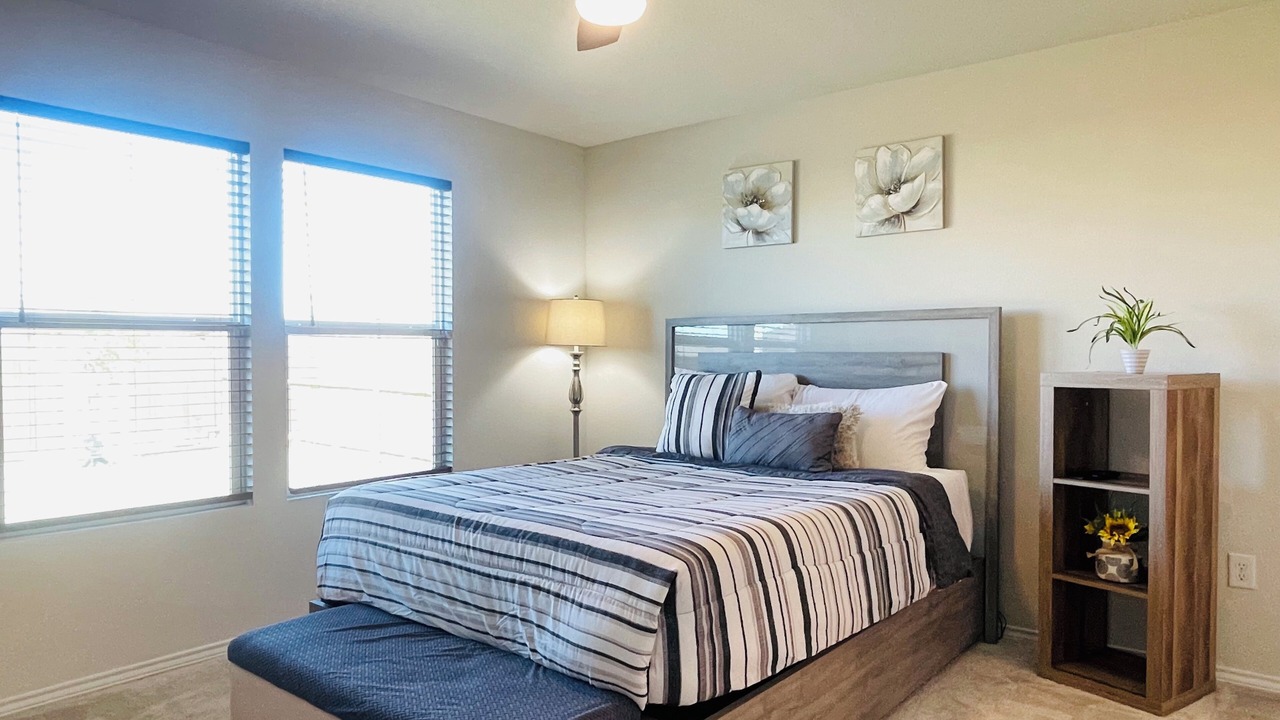 Photo of Bedroom in Aubrey