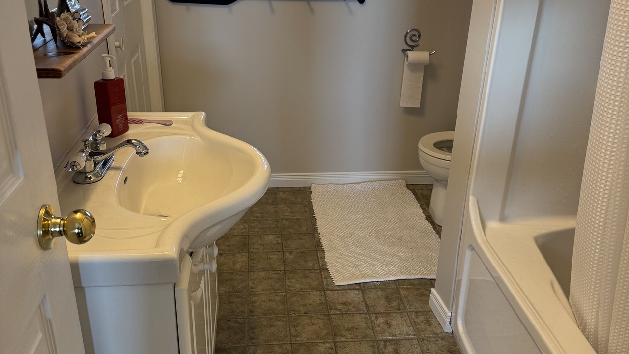 Photo of Bathroom in Leamington