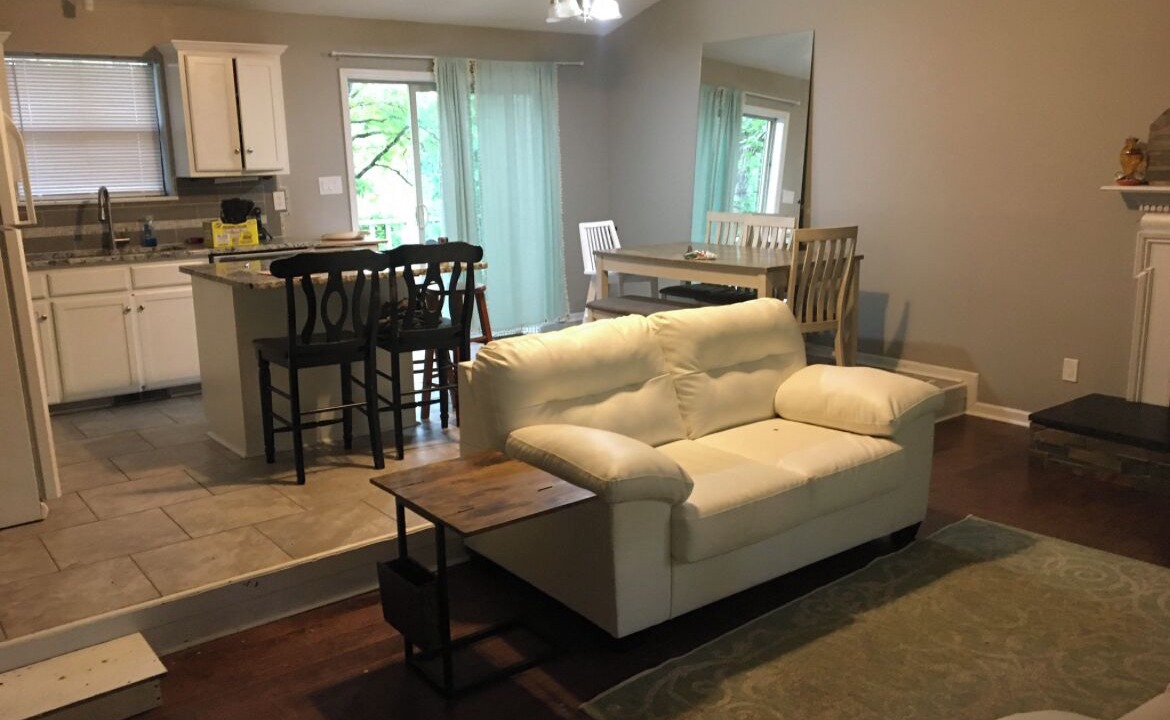 Photo of Livingroom in Fairfield Bay