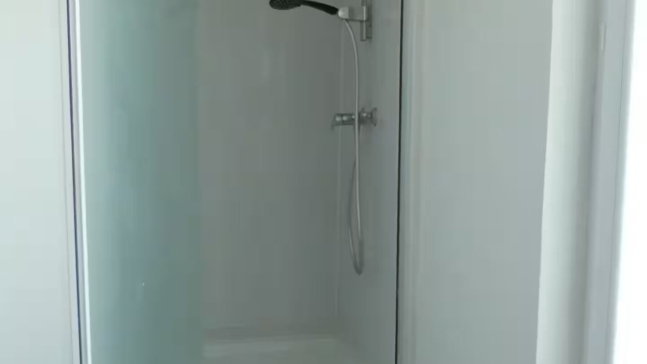 Photo of Bathroom in Tours-en-Vimeu