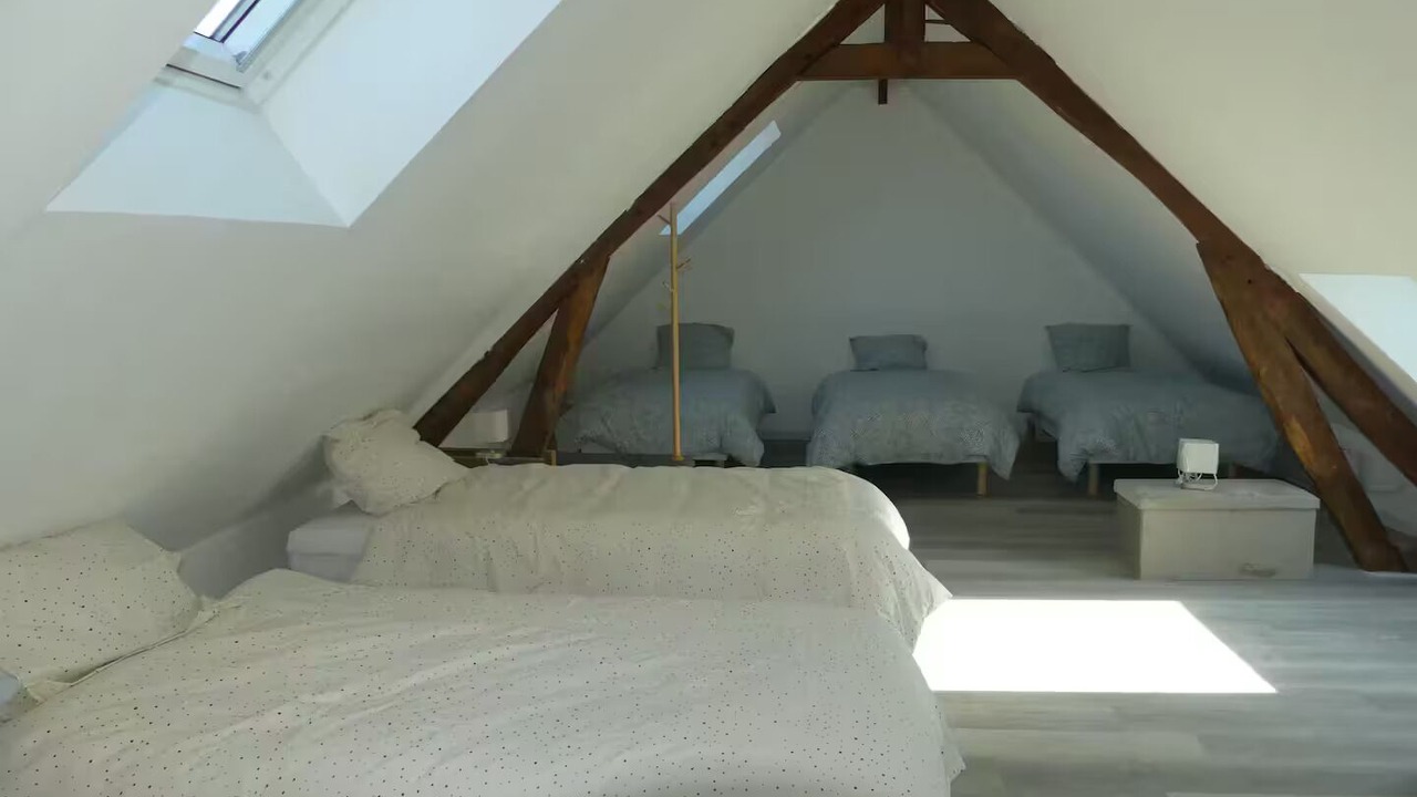 Photo of Bedroom in Tours-en-Vimeu