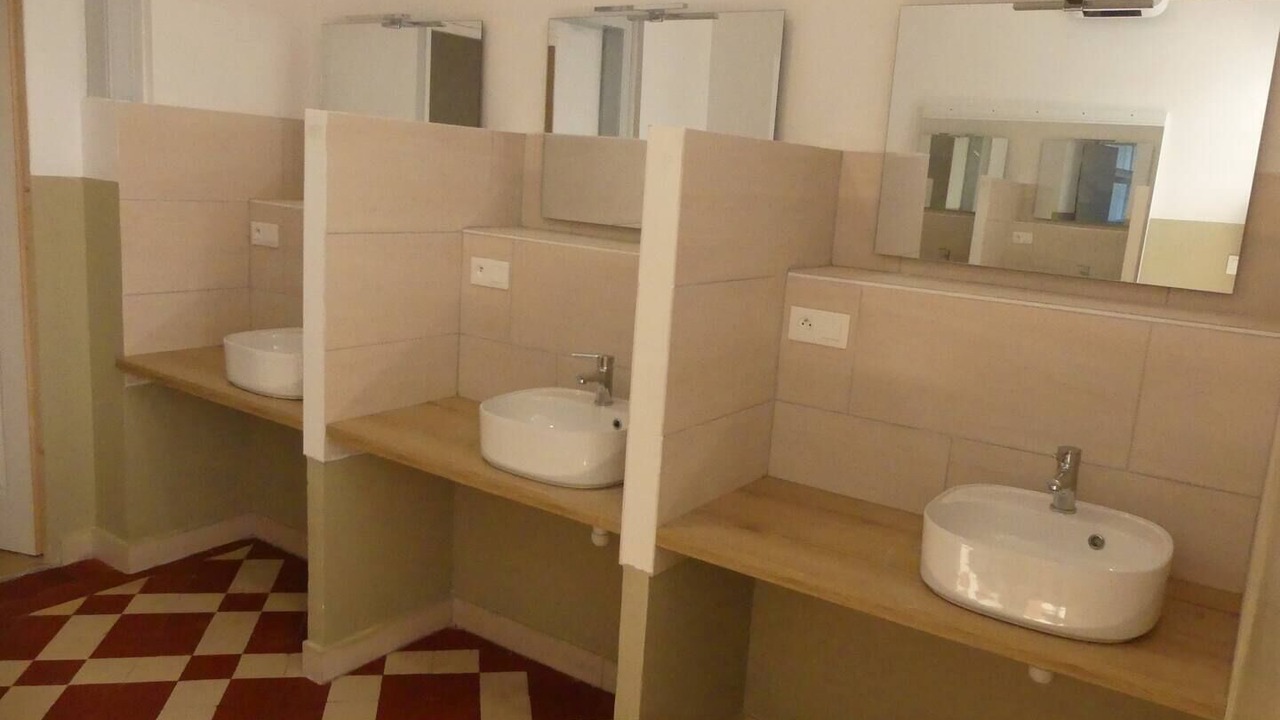 Photo of Bathroom in Tours-en-Vimeu