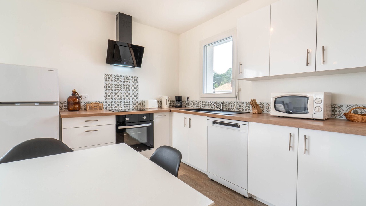 Photo of Kitchen in Saint-Paul-en-Born