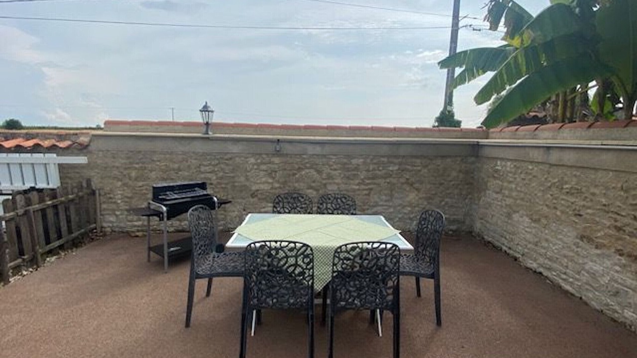 Photo of Outdoor in Sainte-Gemme-la-Plaine