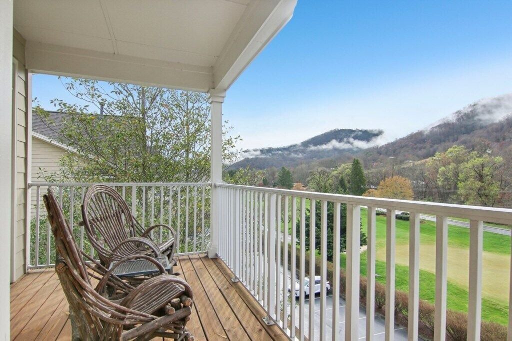 Photo of Patio Balcony in Maggie Valley