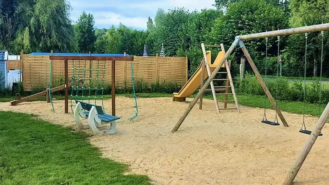 Photo of Others in Long