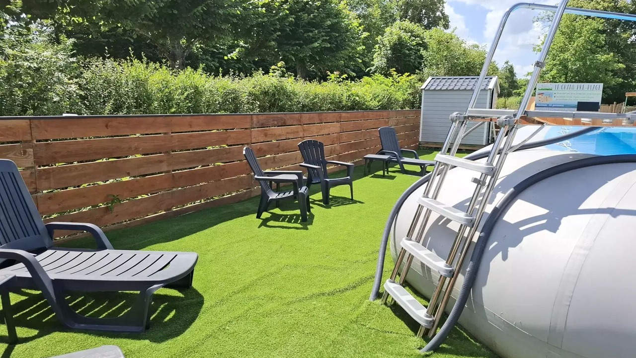 Photo of Patio Balcony in Long