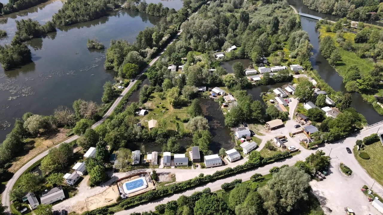 Photo of Outdoor in Long