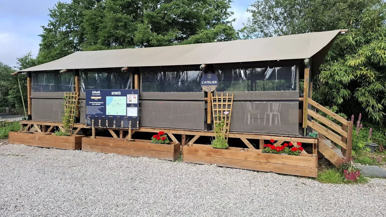 Photo of Outdoor in Long