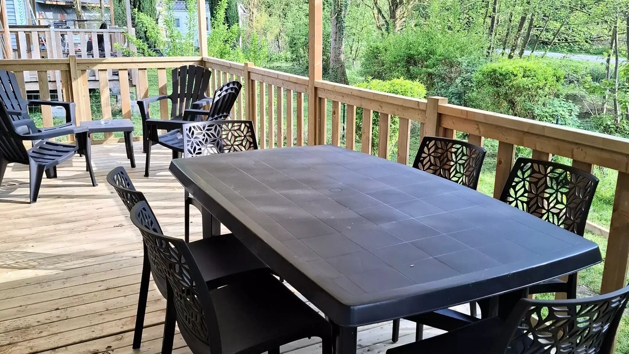 Photo of Outdoor in Long