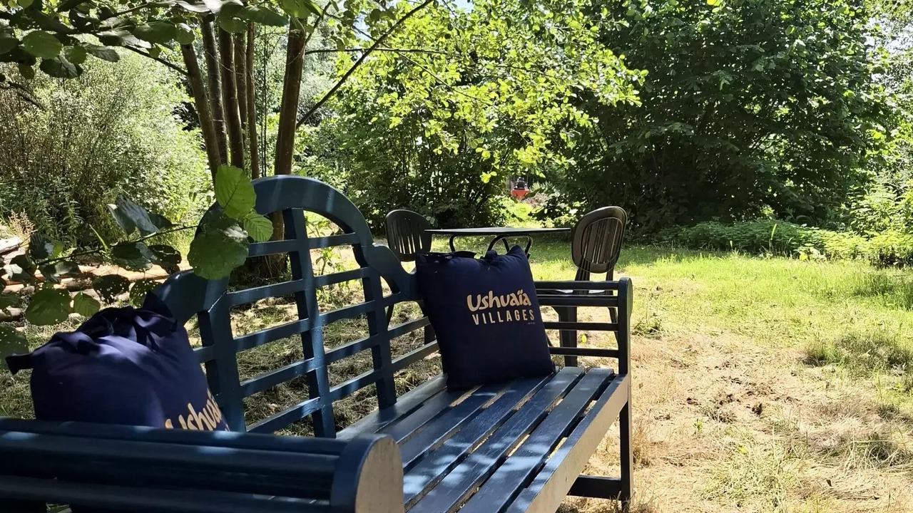 Photo of Outdoor in Long