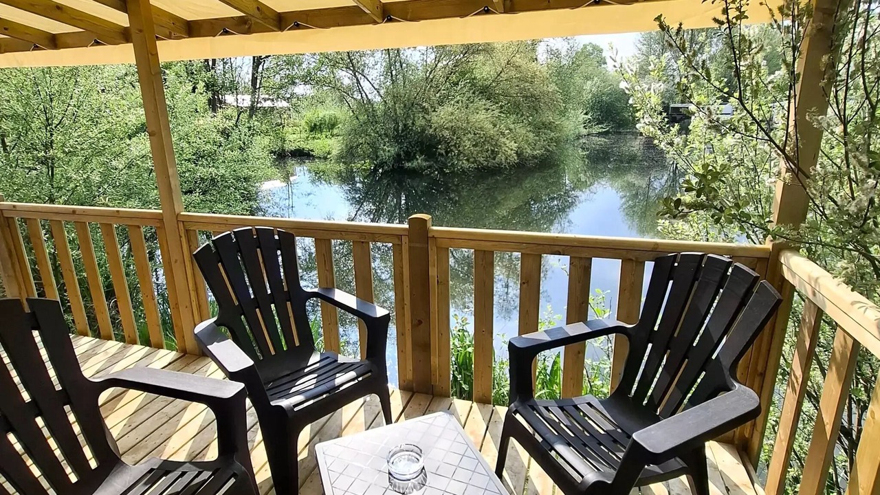 Photo of Outdoor in Long