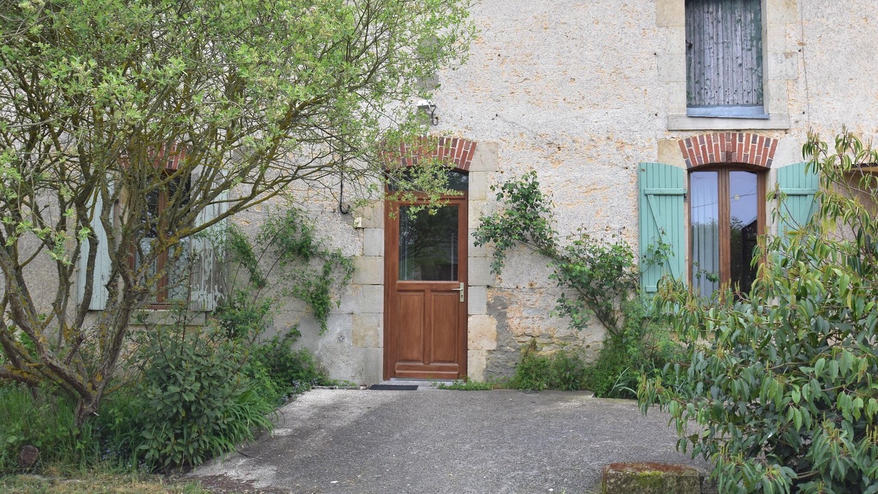 Photo of Outdoor in Giroux
