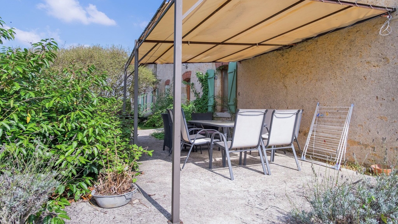 Photo of Patio Balcony in Giroux