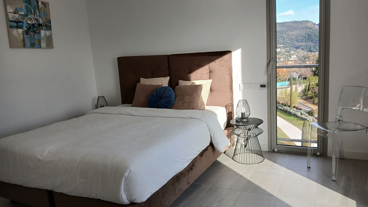 Photo of Bedroom in Gairaut