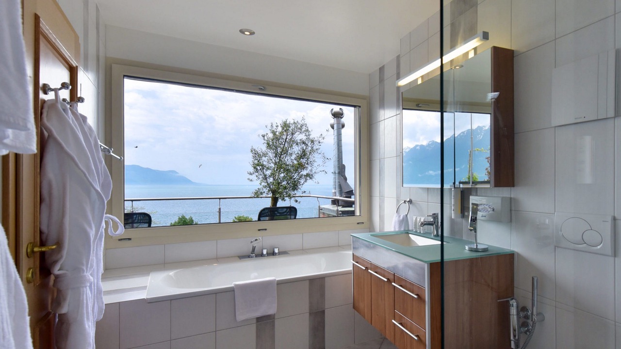Photo of Bathroom in Montreux City Centre