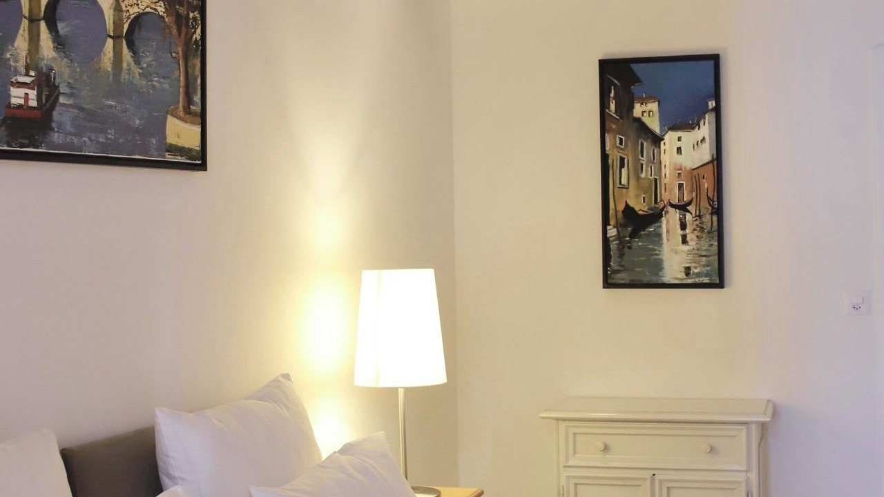 Photo of Bedroom in Montreux City Centre