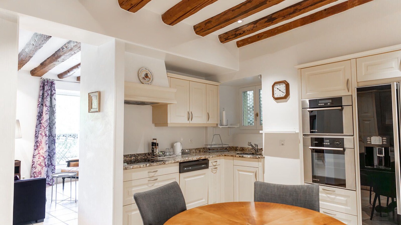 Photo of Kitchen in Montreux City Centre
