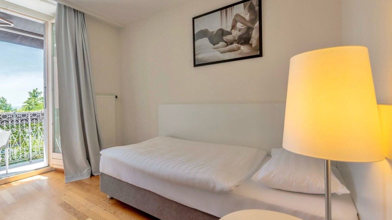 Photo of Bedroom in Montreux City Centre